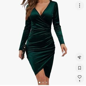 Chic Velvet Wrap Dress in Deep Green
